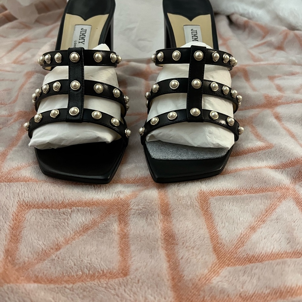 Jimmy Choo Hazal 85 in color Black